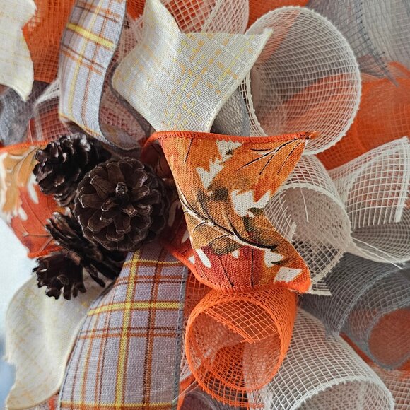 🍁🐿️ Fall Squirrel Welcome Wreath | Woodland Autumn Mesh Door Decor w/ Acorns & - Picture 2 of 6